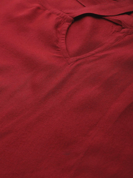 Plus Size Neck Cut Out Detail Top