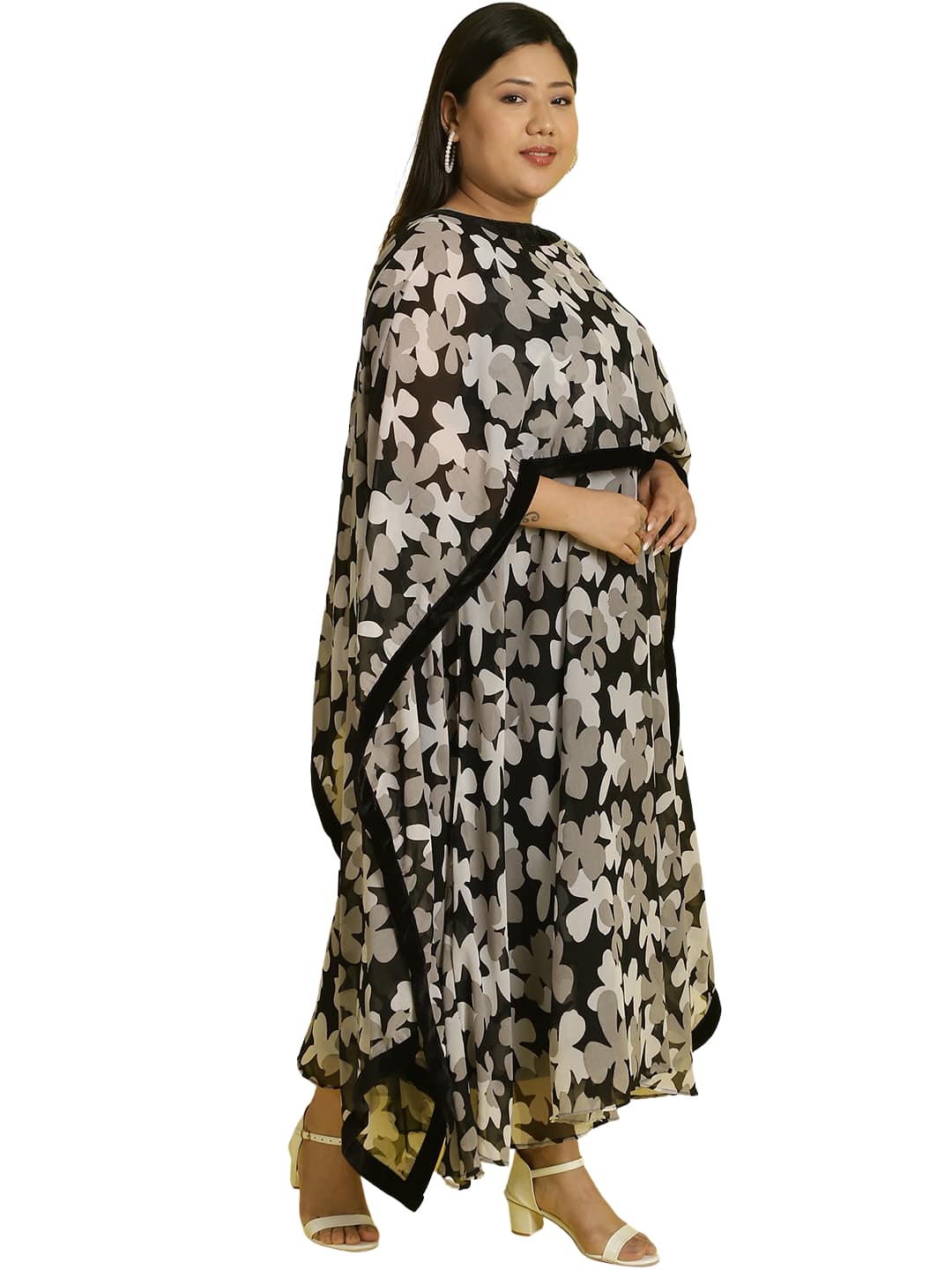 Women Georgette A-Line Midi Dress With Poncho Shrug
