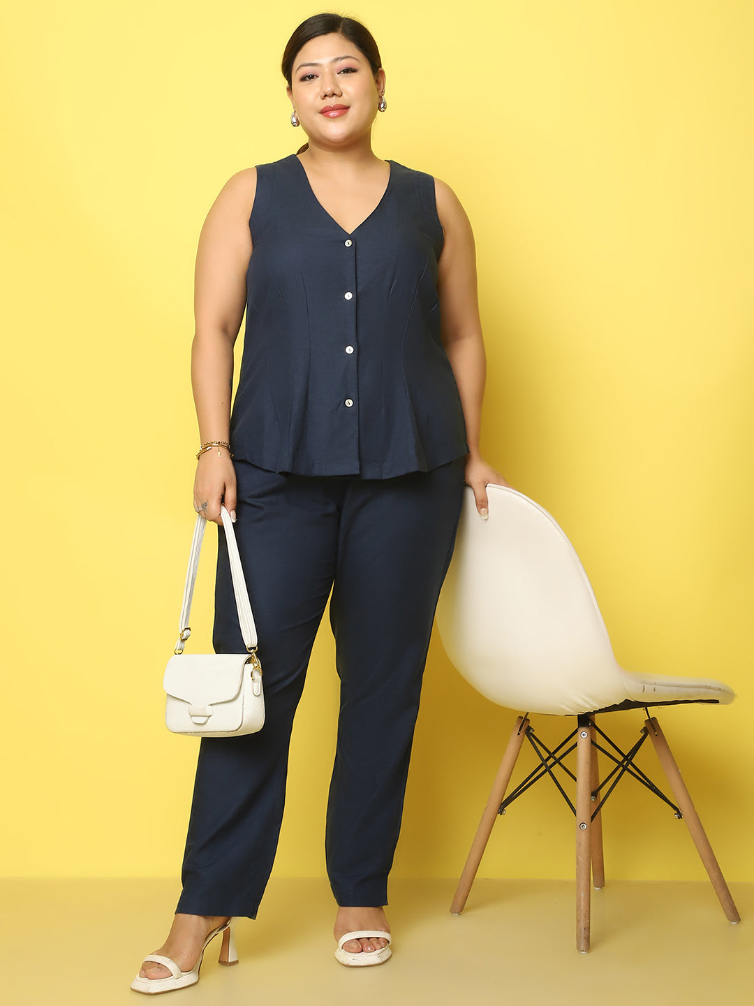 Women Plus Size Relaxed High-Rise Trousers