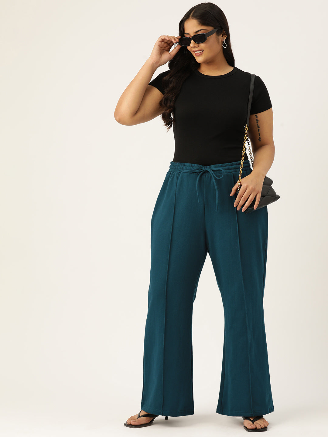 Women Relaxed Straight Fit High-Rise Pleated Trousers