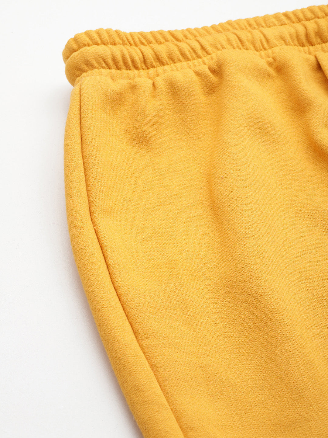 Women Relaxed Straight Fit High-Rise Pleated Trousers