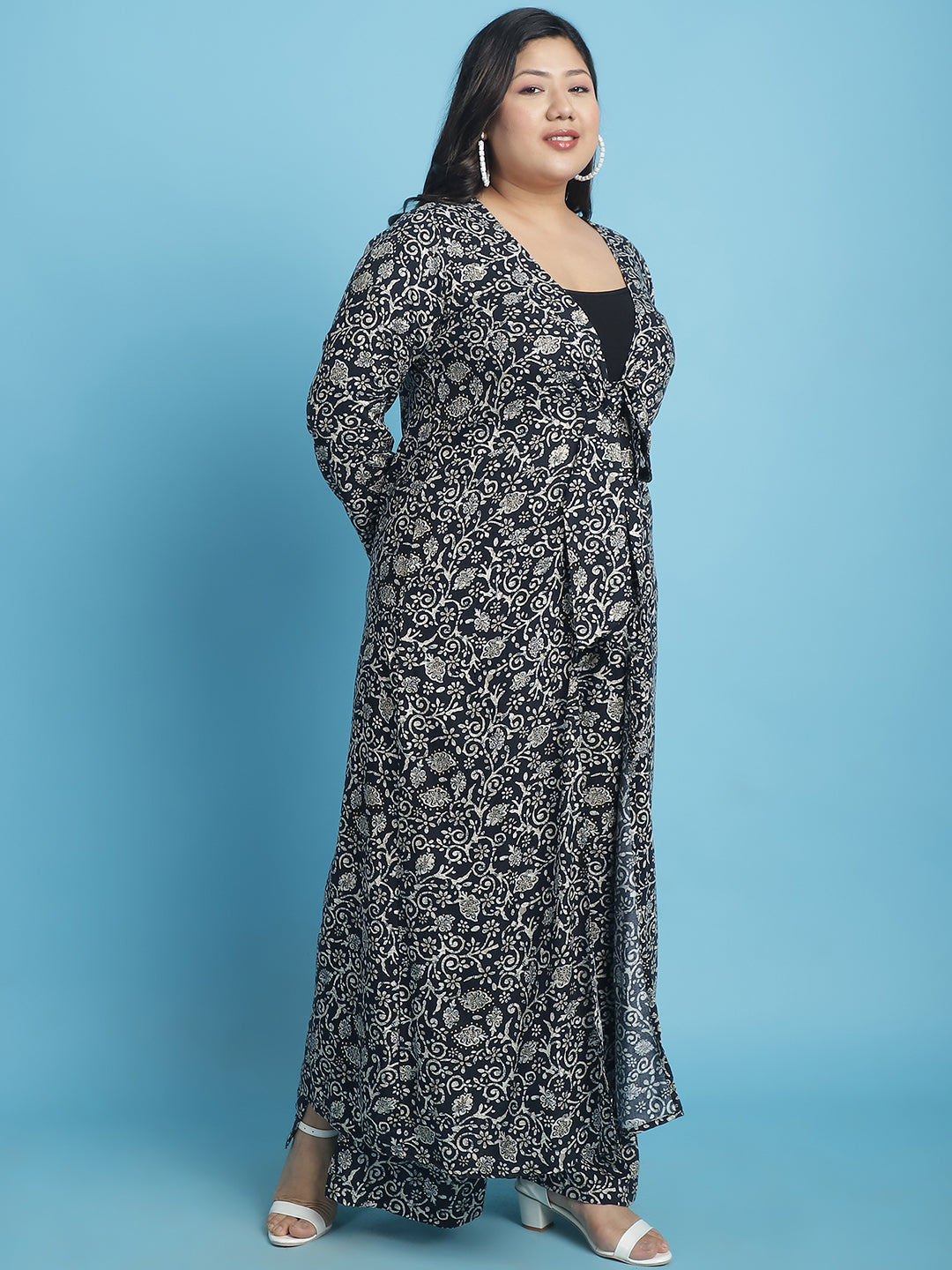 theRebelinme Plus Size Abstract Printed Longline Tie-Up Shrug