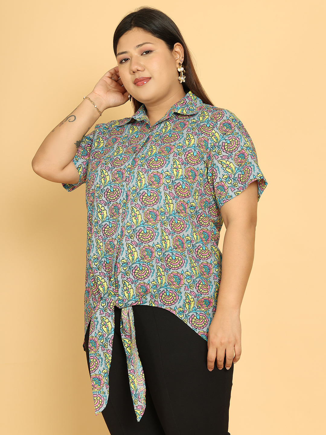 theRebelinme Women Grey Floral Printed Casual Shirt