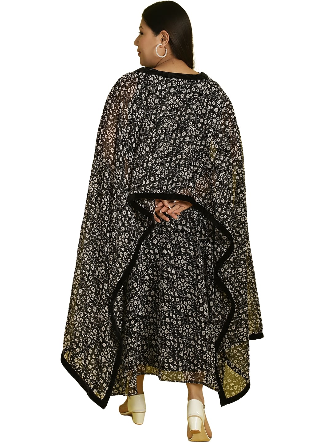 Women Georgette A-Line Midi Dress With Poncho Shrug