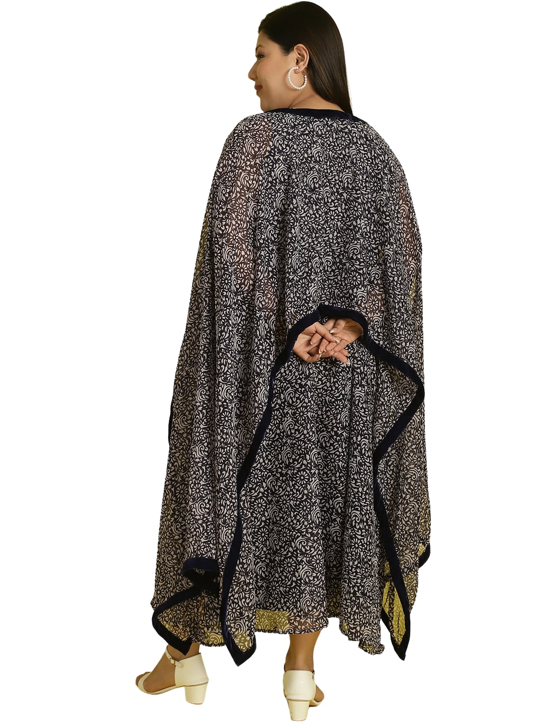 Women Georgette A-Line Midi Dress With Poncho Shrug