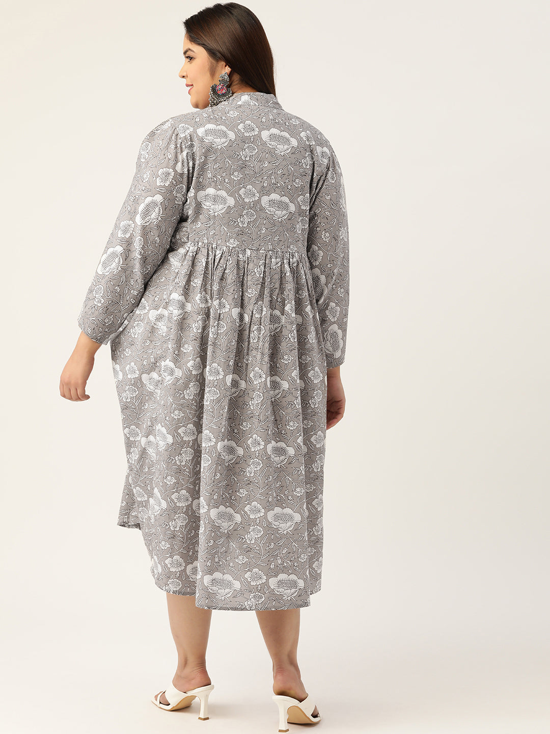 Plus Size Neck Tie-Up Cotton Dress