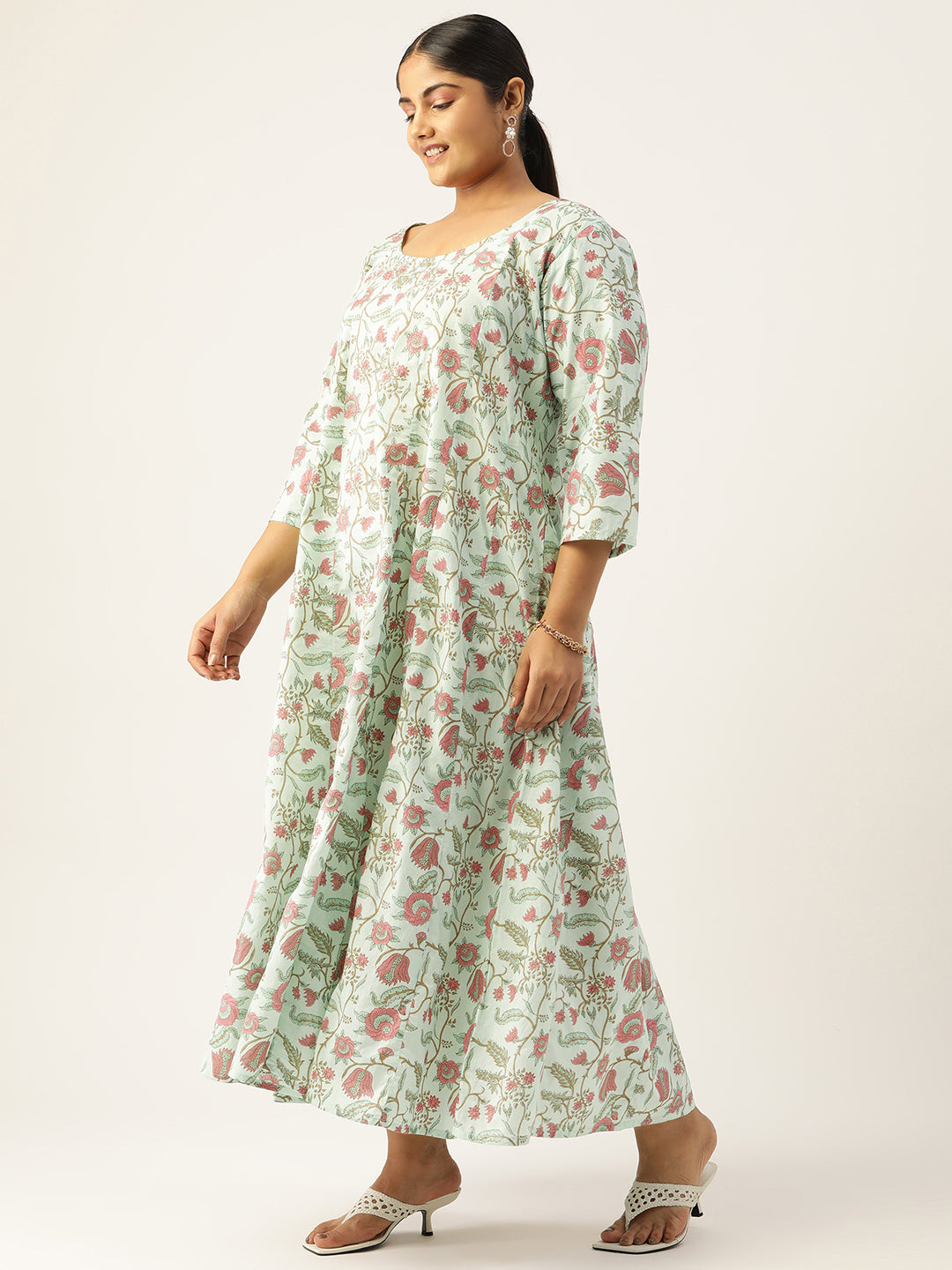 Plus Size Neck Tie-Up Cotton Dress