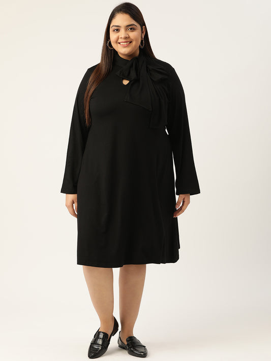 Tie-Up Neck Knitted Dress