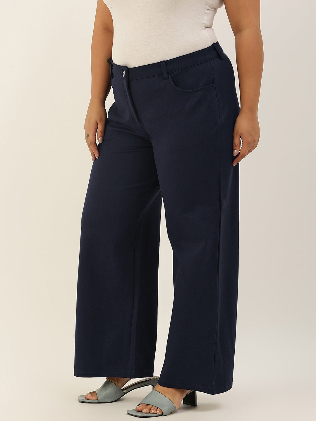 Women Relaxed Straight Fit High-Rise Plus Size  Trousers