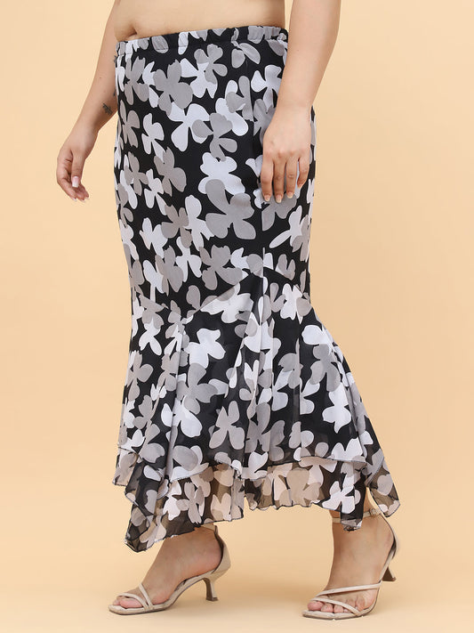 Plus Size Women Black Solid A-Line Skirt