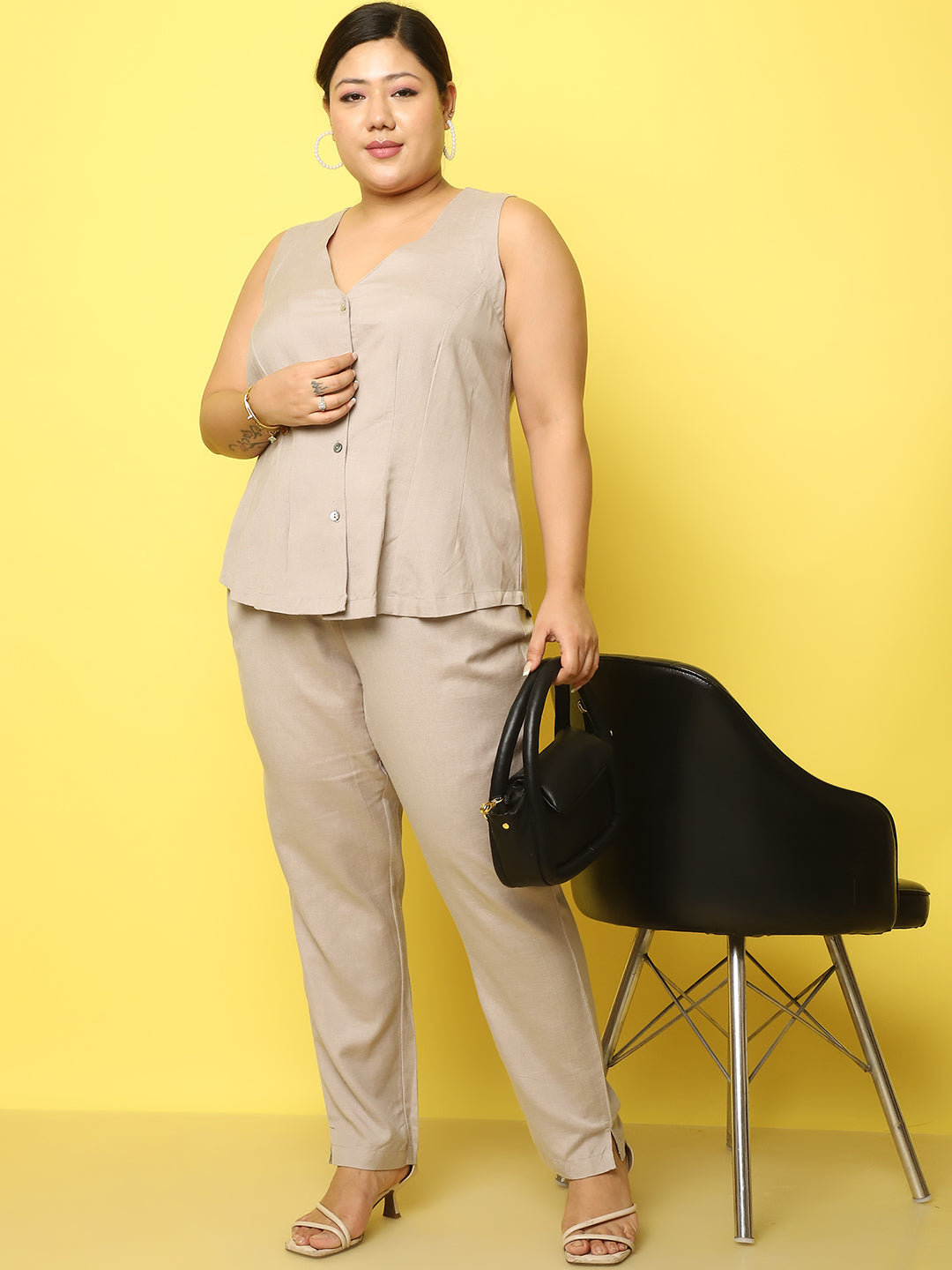 Women Plus Size Relaxed High-Rise Trousers