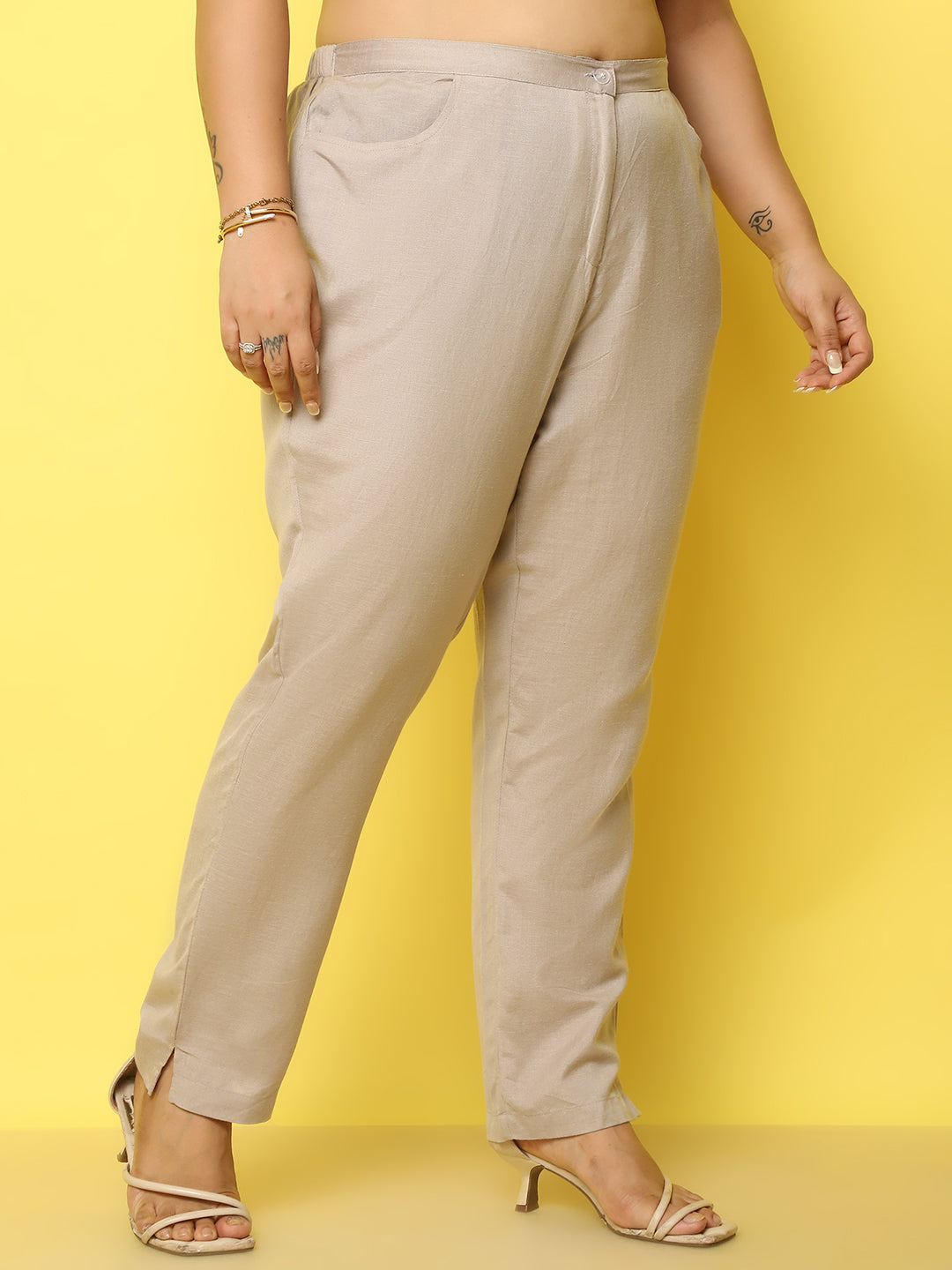 Women Plus Size Relaxed High-Rise Trousers