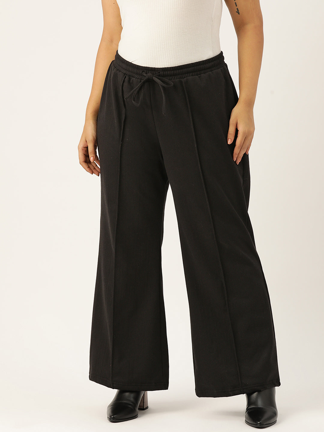 Women Relaxed Straight Fit High-Rise Pleated Trousers