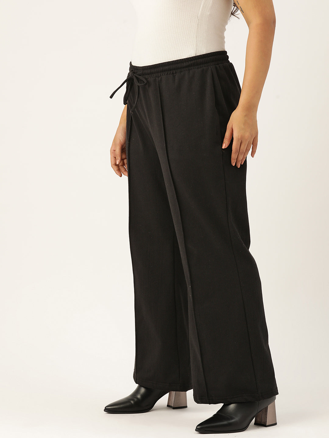 Women Relaxed Straight Fit High-Rise Pleated Trousers