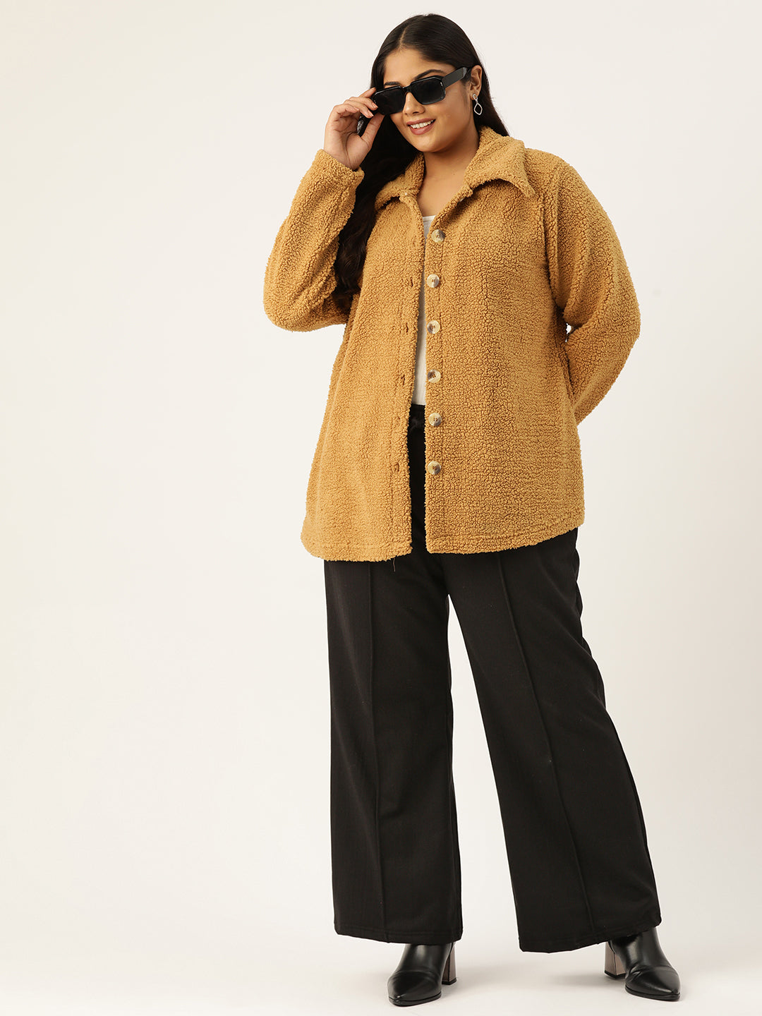 Women Relaxed Straight Fit High-Rise Pleated Trousers
