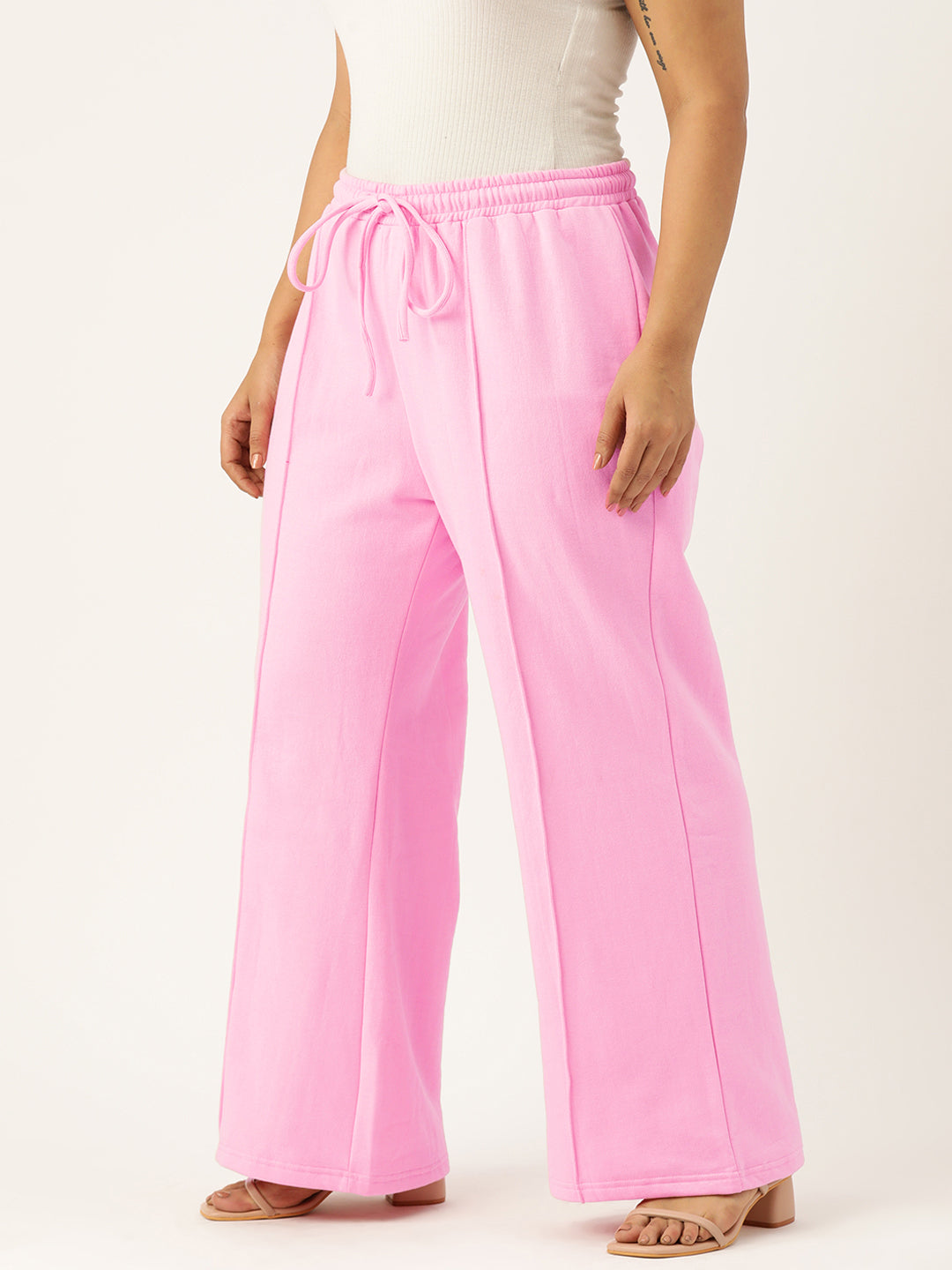 Women Relaxed Straight Fit High-Rise Pleated Trousers