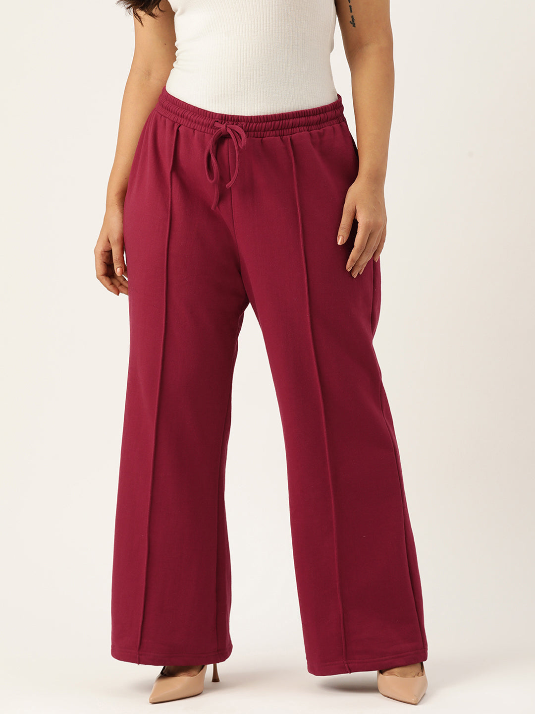 Women Relaxed Straight Fit High-Rise Pleated Trousers