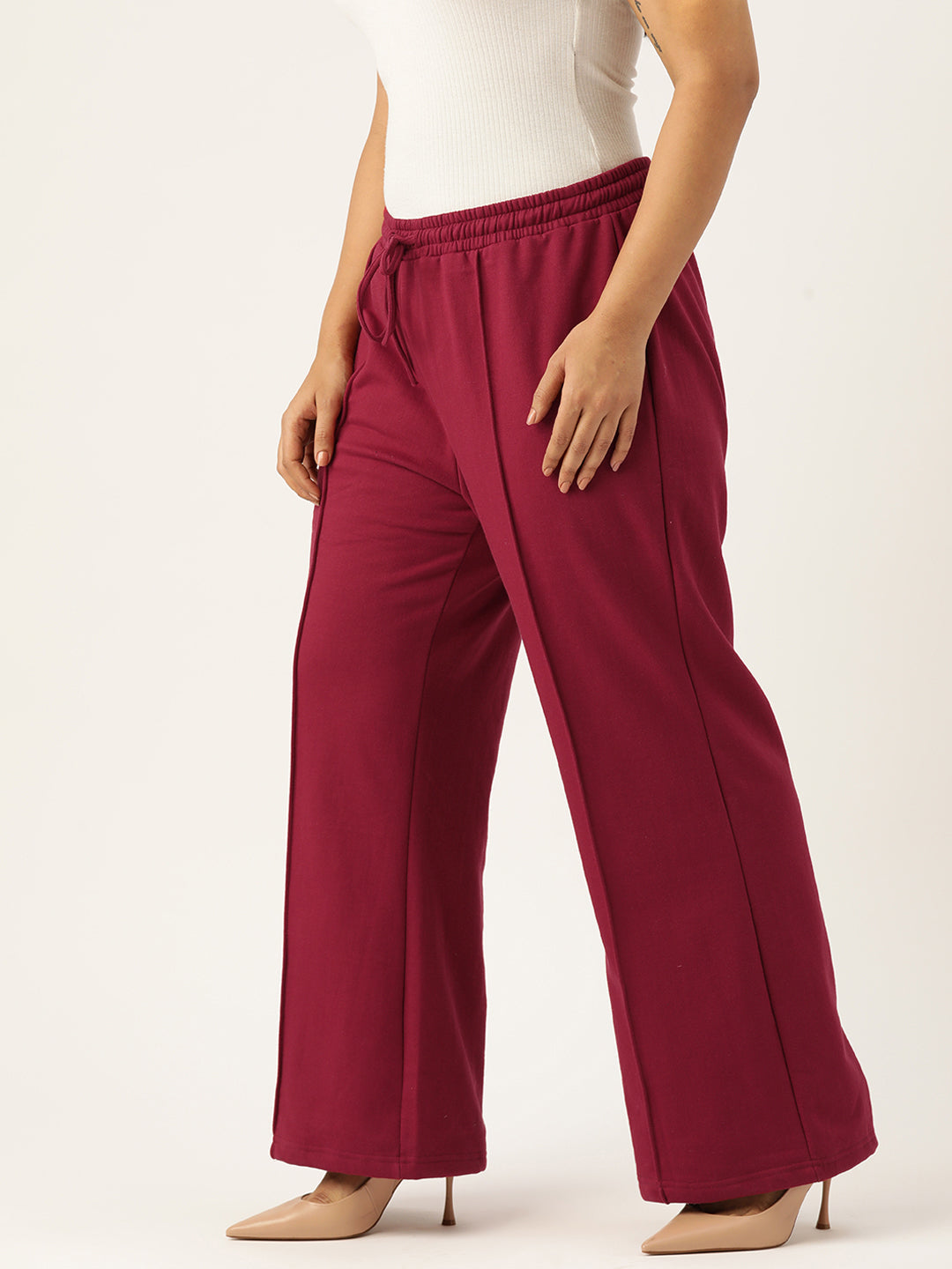 Women Relaxed Straight Fit High-Rise Pleated Trousers