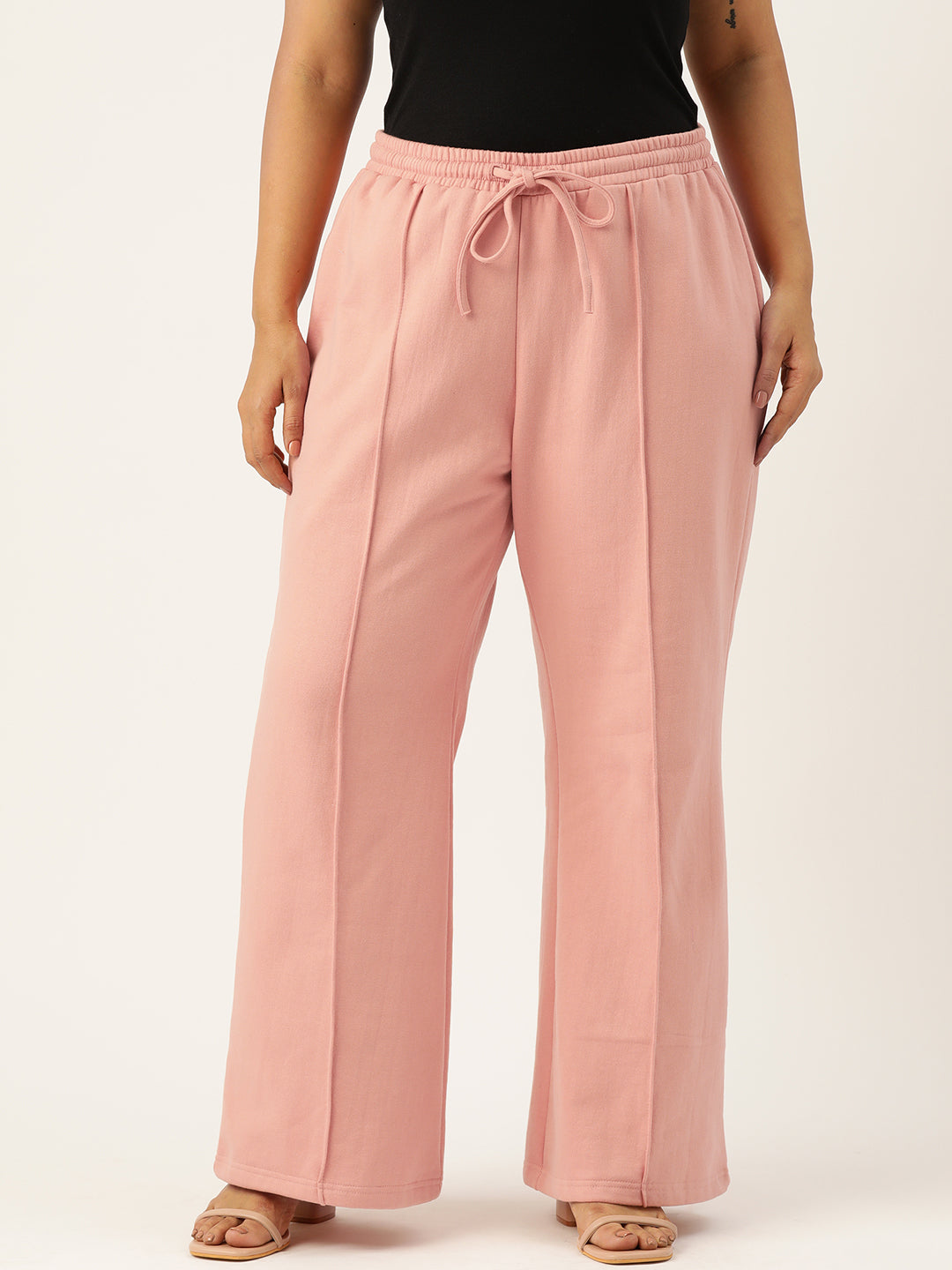 Women Relaxed Straight Fit High-Rise Pleated Trousers