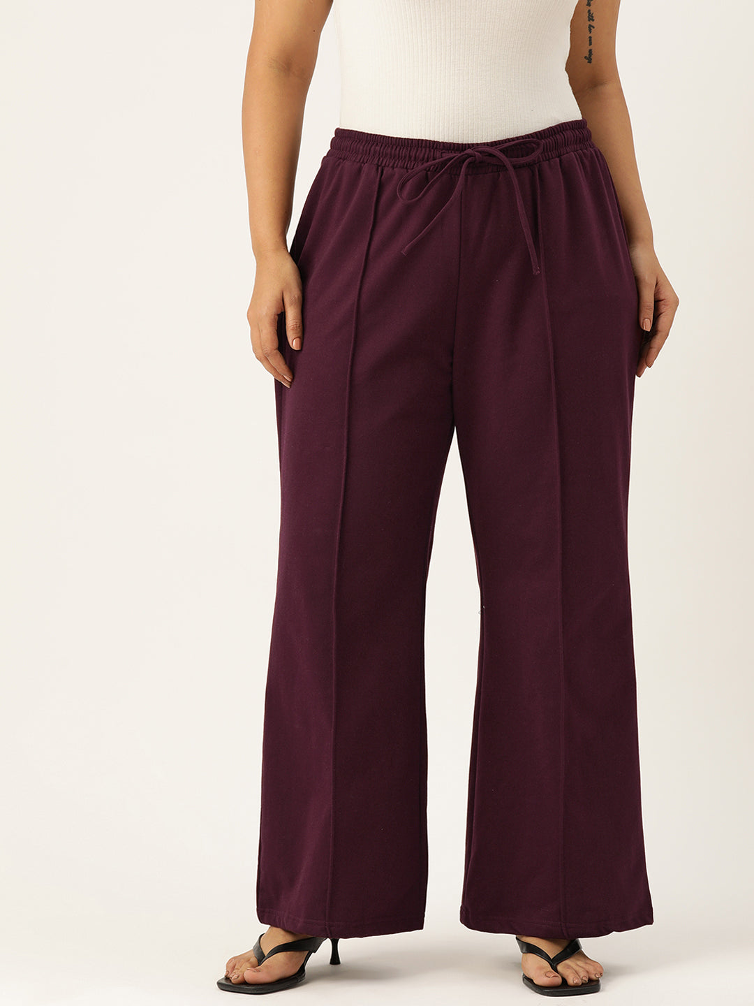 Women Relaxed Straight Fit High-Rise Pleated Trousers