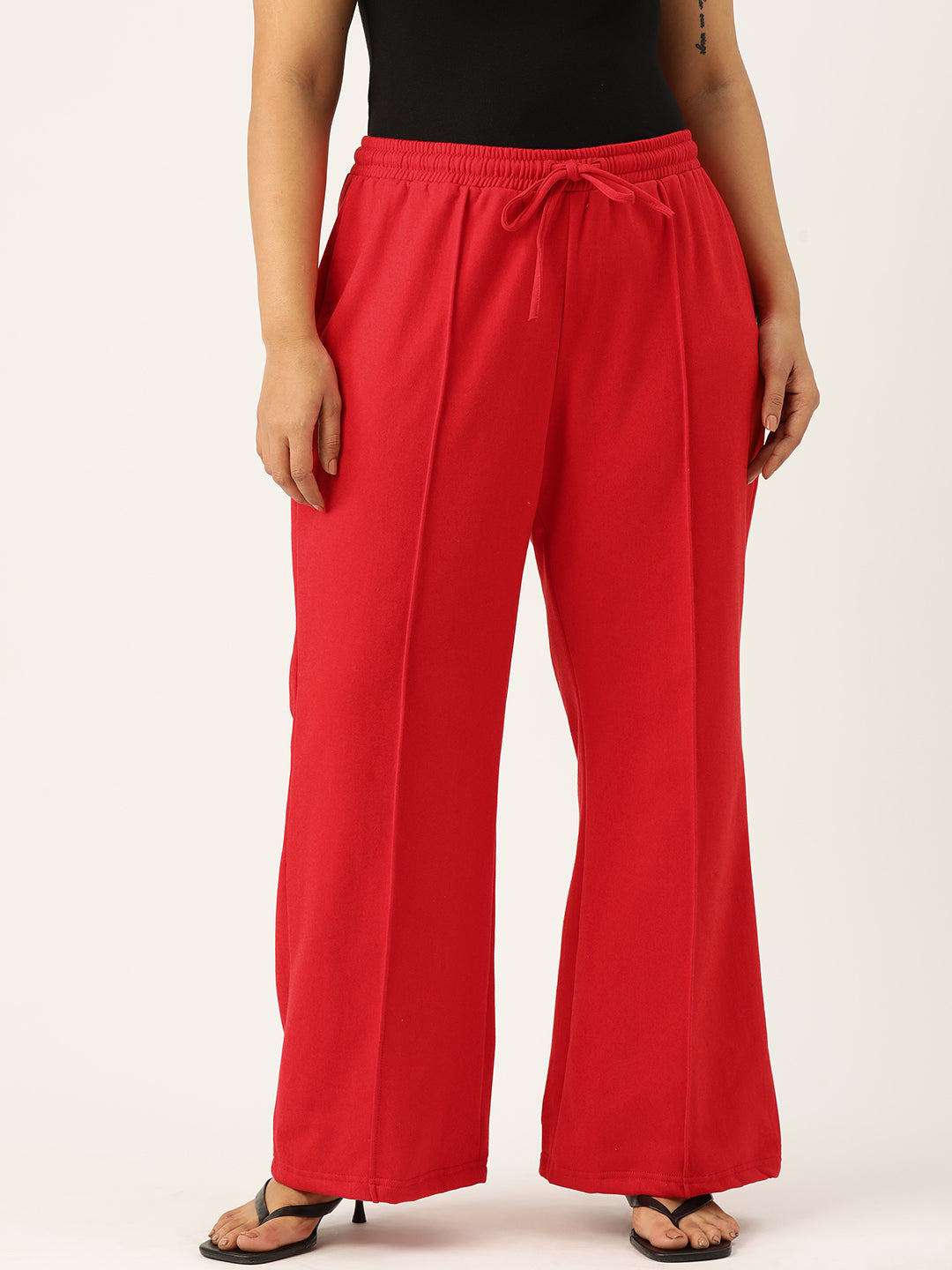 Women Relaxed Straight Fit High-Rise Pleated Trousers
