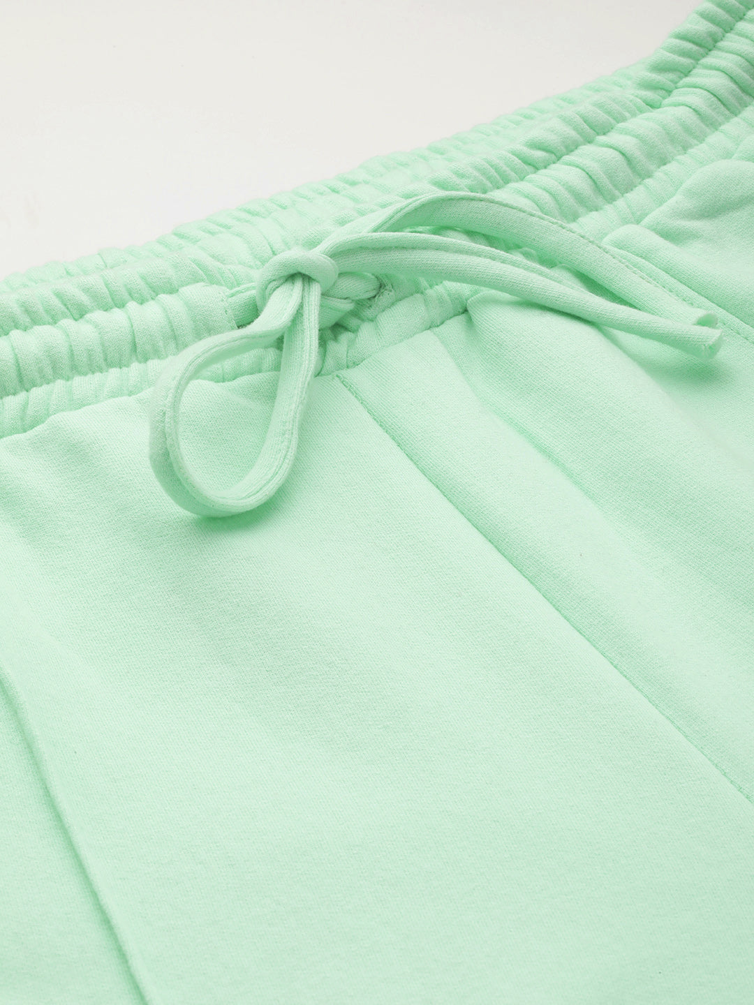 Women Relaxed Straight Fit High-Rise Pleated Trousers