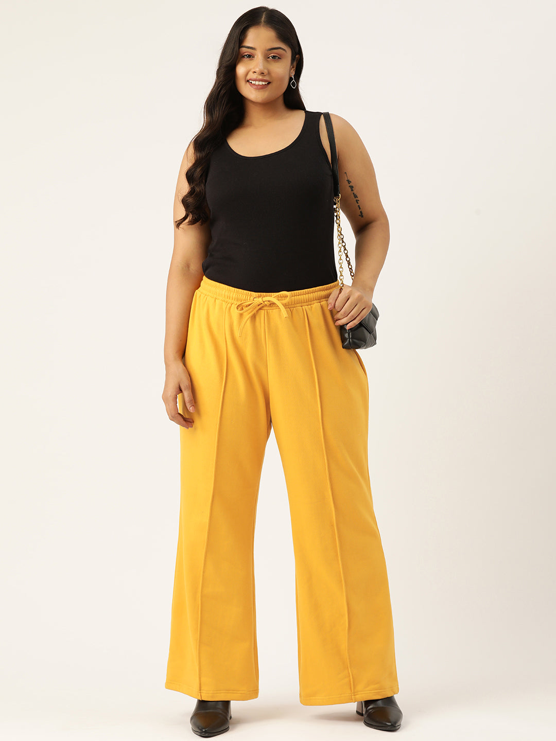 Women Relaxed Straight Fit High-Rise Pleated Trousers
