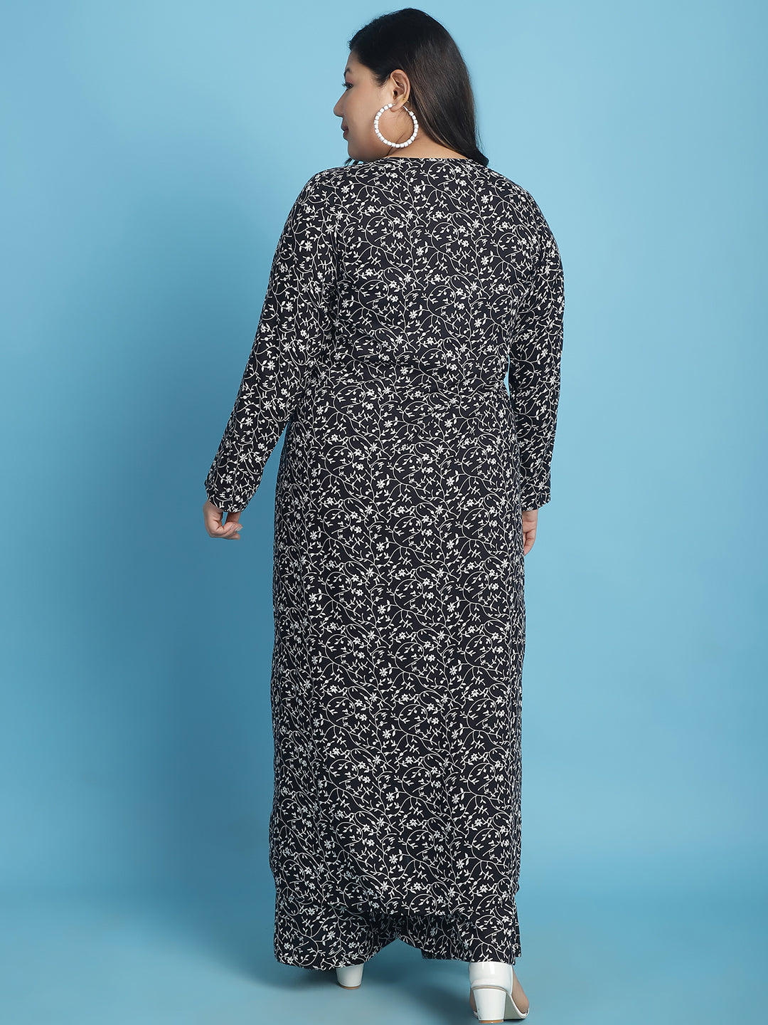 theRebelinme Plus Size Abstract Printed Longline Tie-Up Shrug