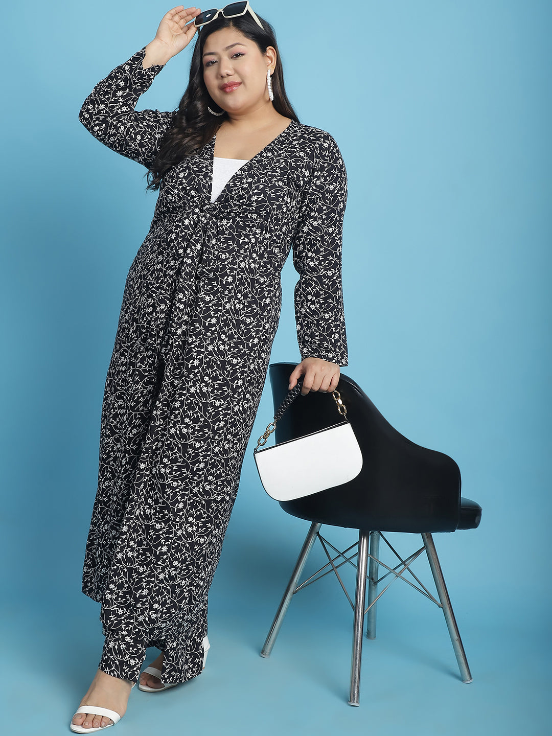 theRebelinme Plus Size Abstract Printed Longline Tie-Up Shrug