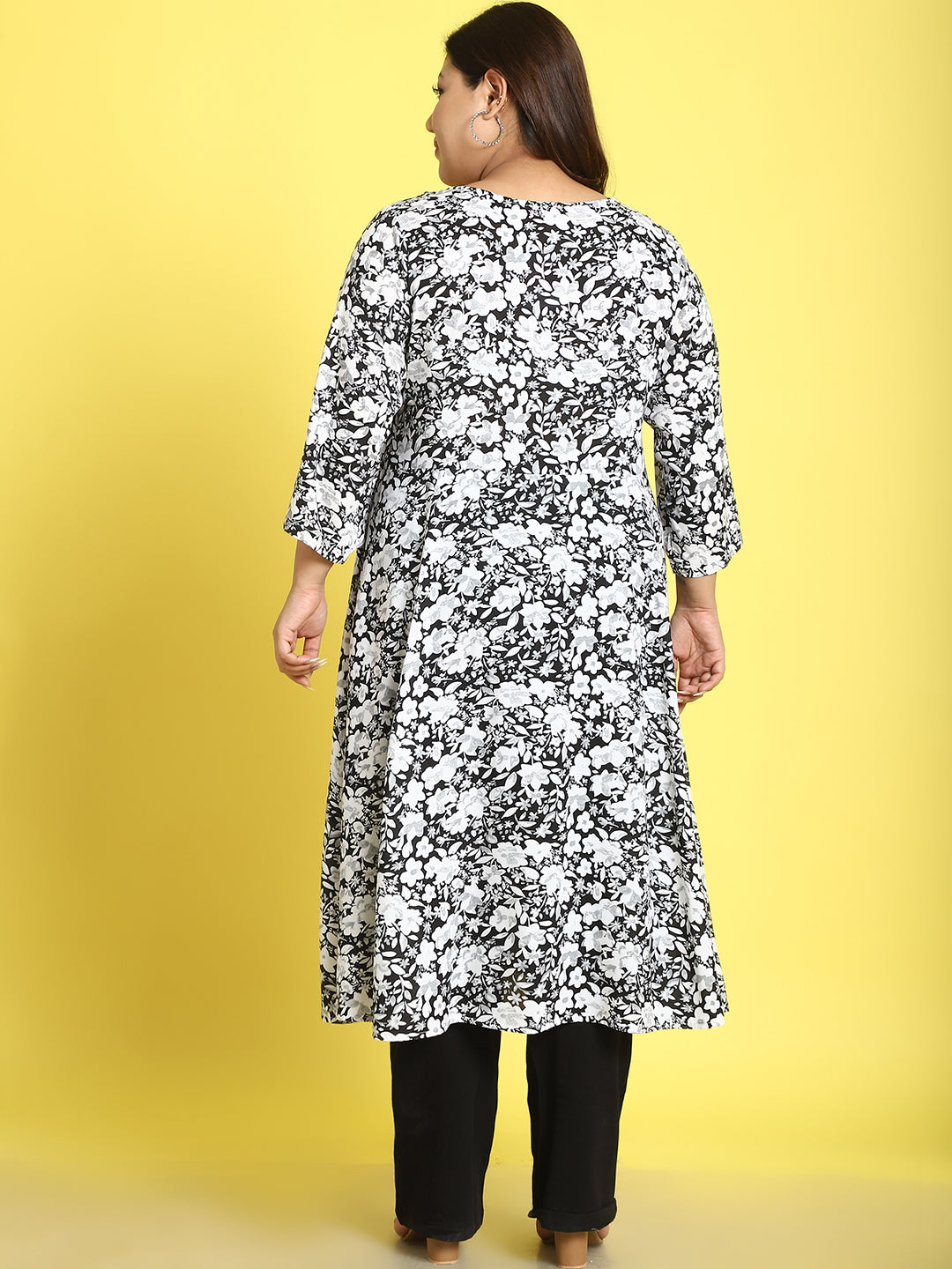 lus Size Womens Black Floral Printed Jacket