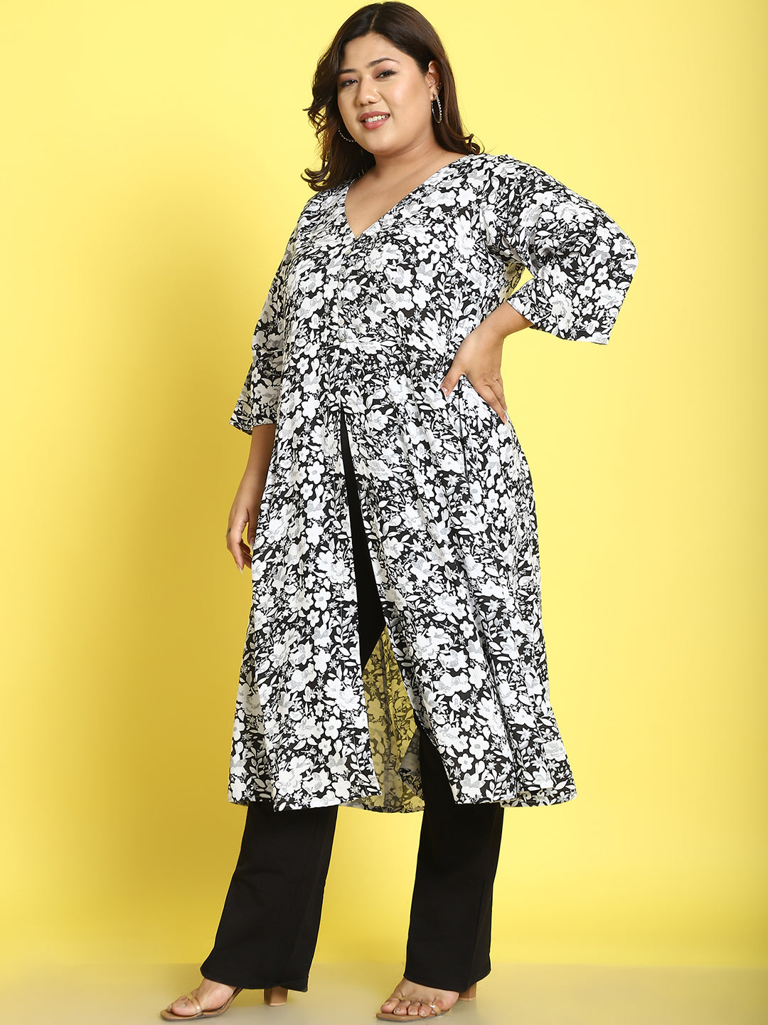 lus Size Womens Black Floral Printed Jacket
