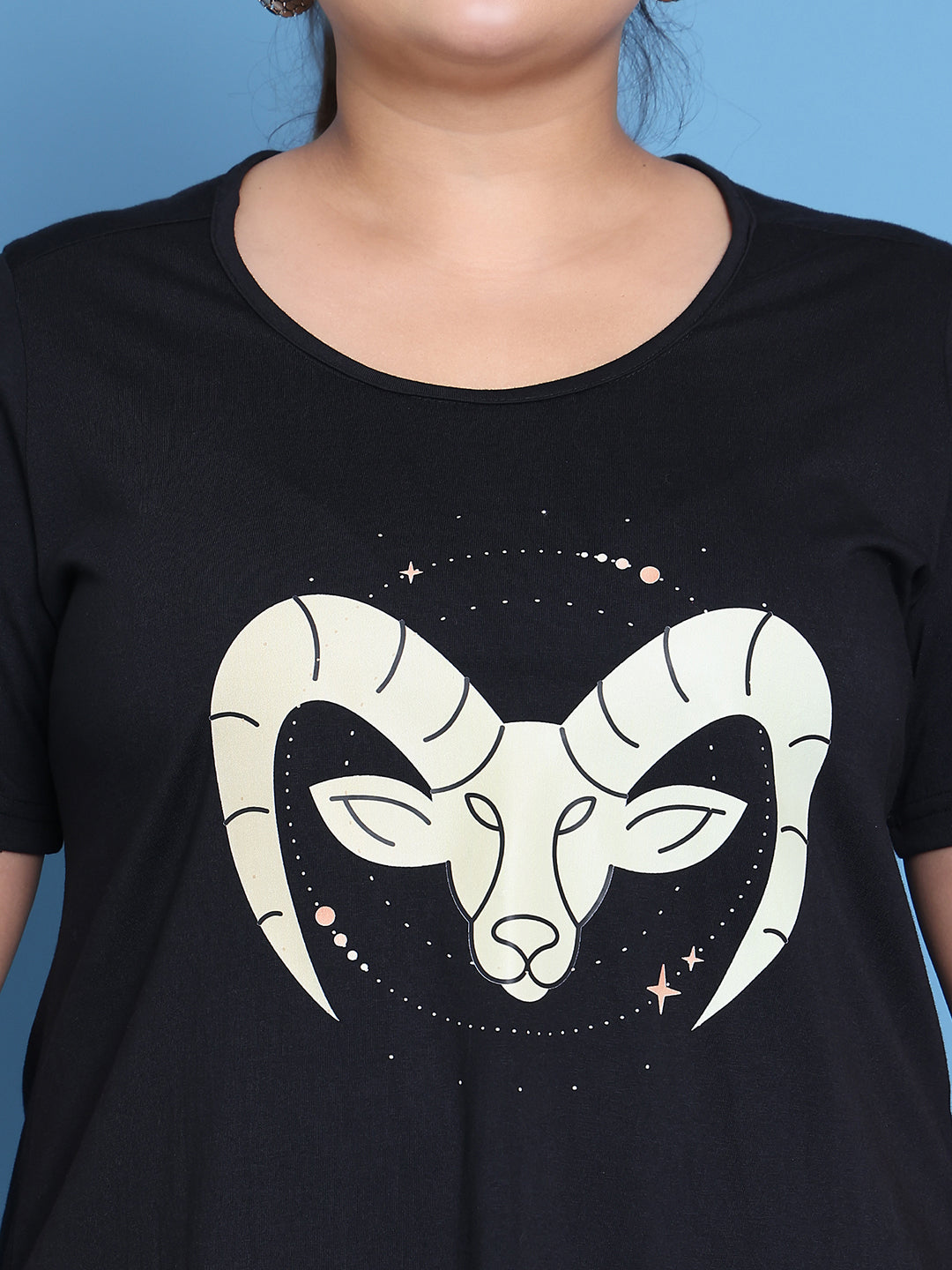 Women's Plus Size Black Solid Color Capricorn Zodiac Sign Printed Cotton T-shirt