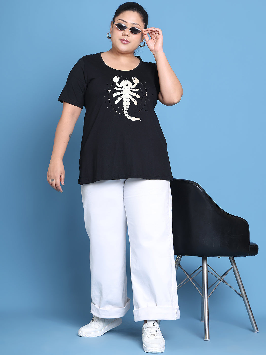 Women's Plus Size Black Solid Color Scorpio Zodiac Sign Printed Cotton T-shirt