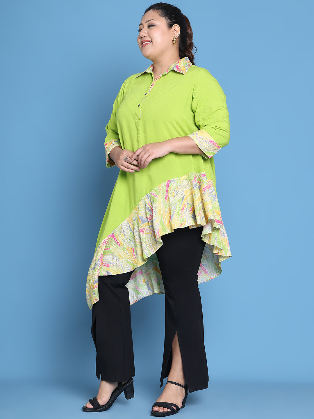 Women's Plus Size Green Solid Color and Yellow Gold Foil printed detail woven longline top