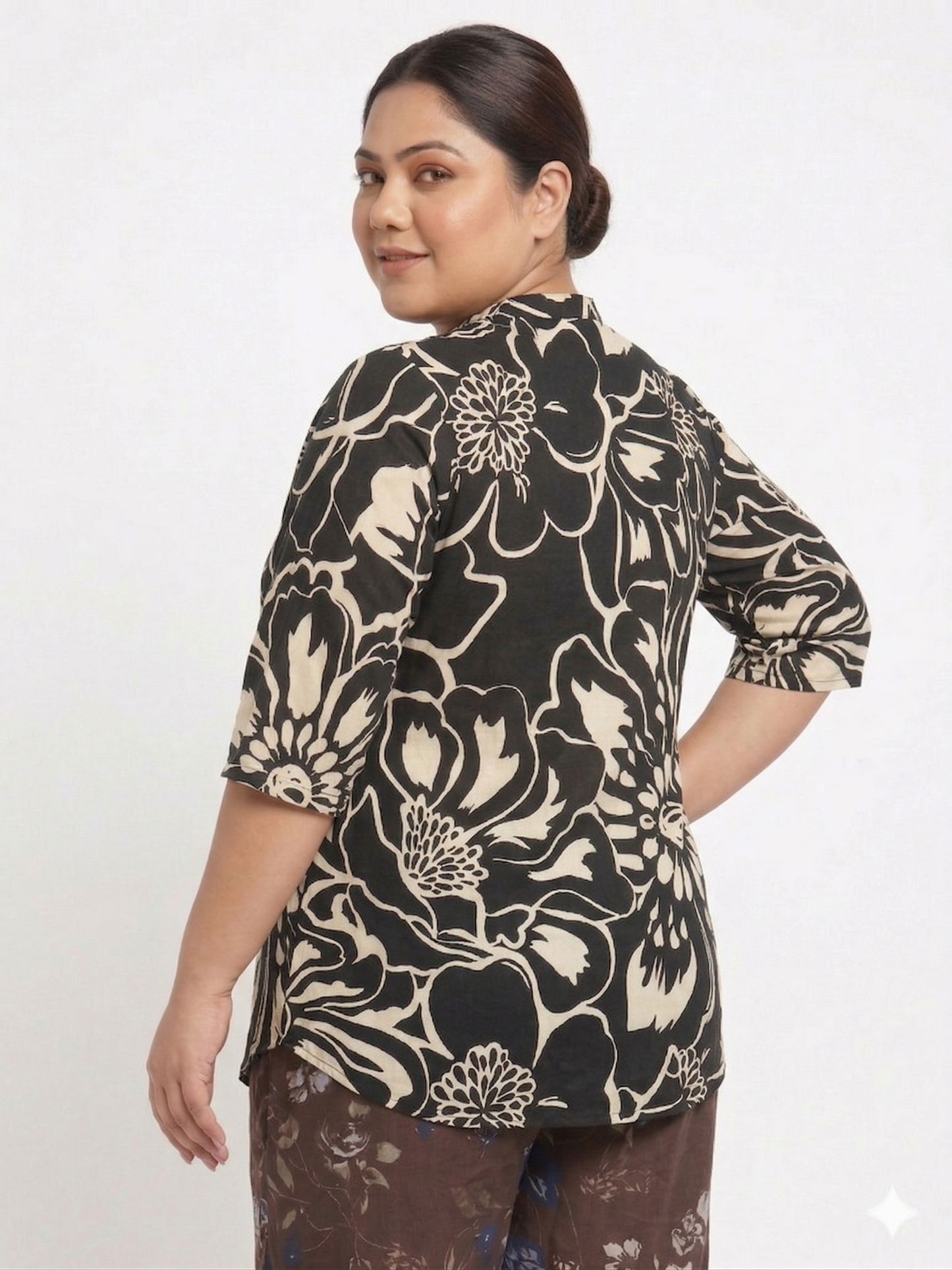 Plus Size Women's Printed Linen Top