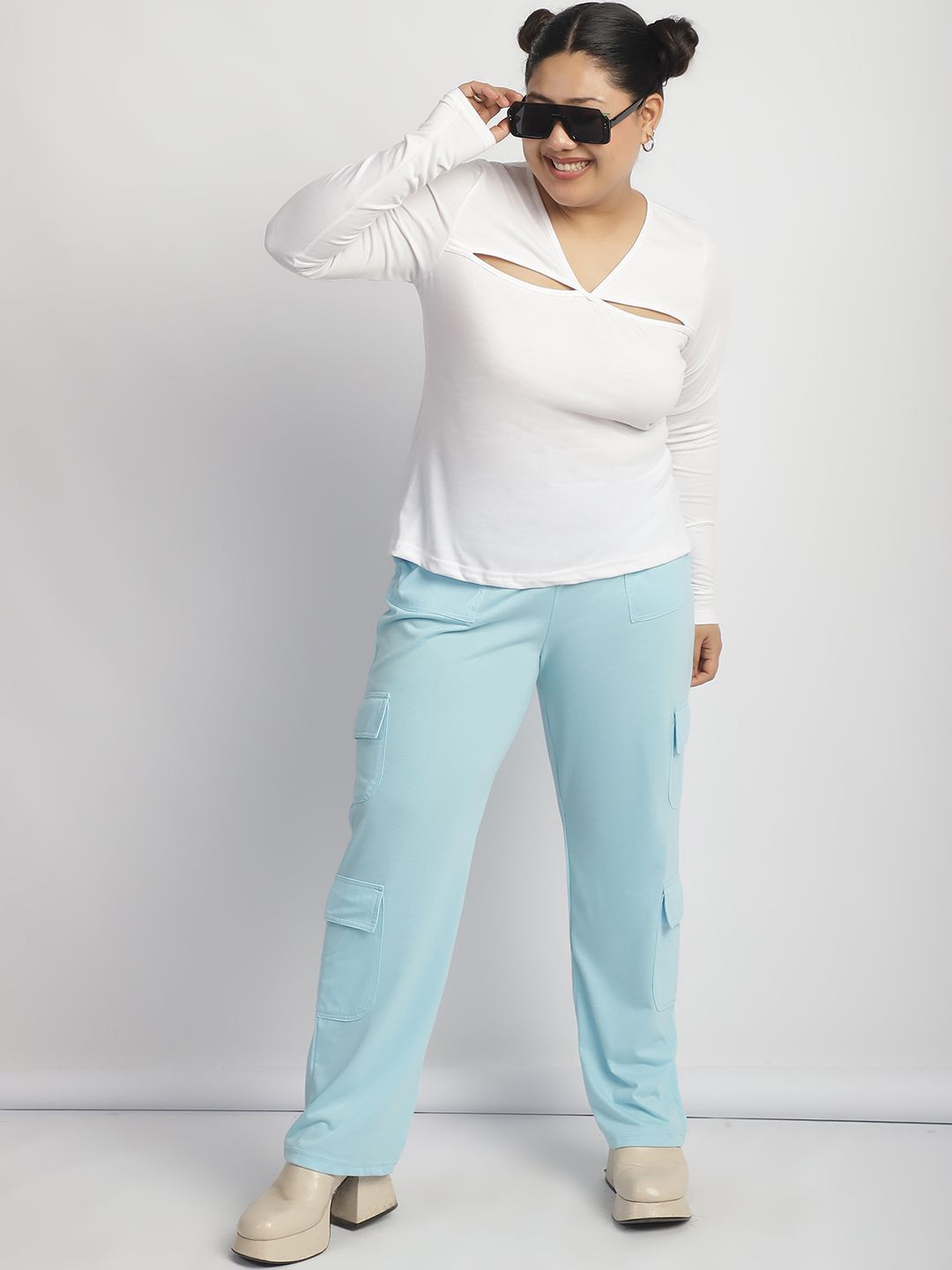 Noir Line Cutout Top